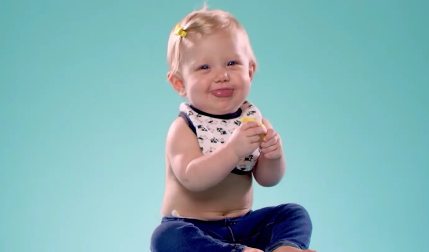 Pucker: El simpático viral de bebés chupando limones