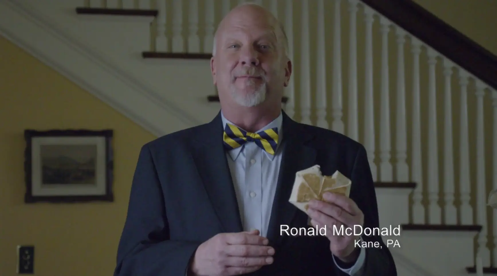 Ronald McDonald enamorado de los desayunos de Taco Bell