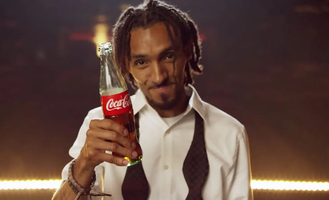 Marquese Scott te dejará hipnotizado en el nuevo comercial de Coca Cola